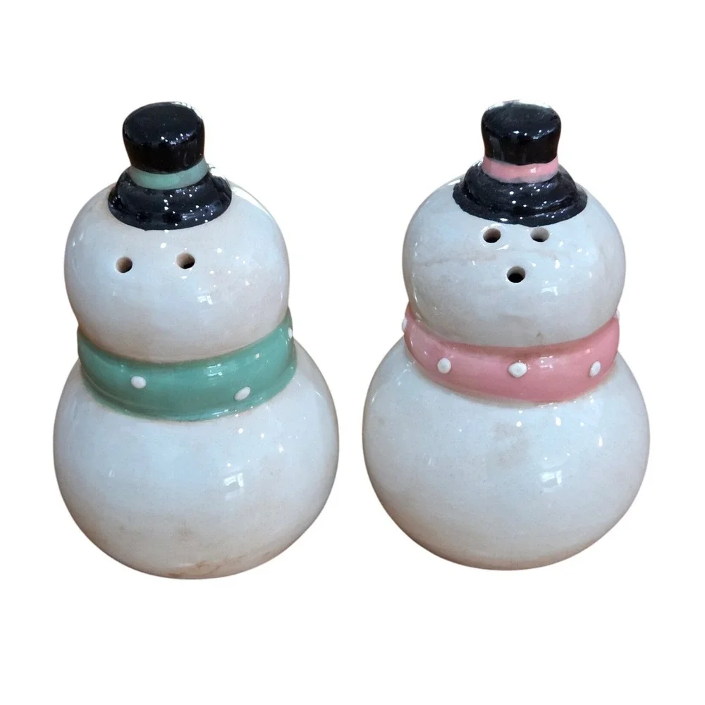 Johanna Parker Snowman Salt‎ & Pepper Shakers Ceramic Hats Scarves Table Decor